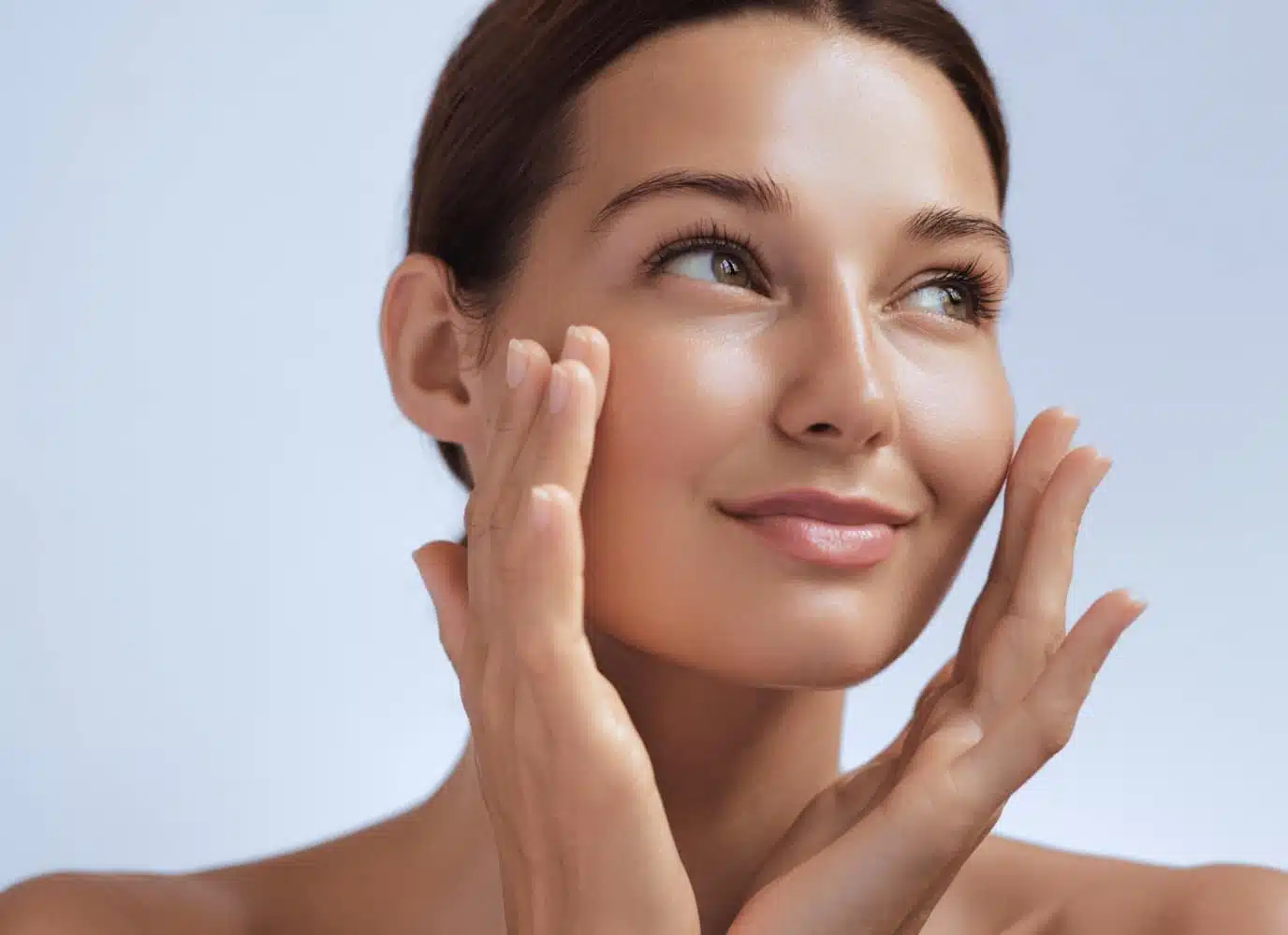 Acide hyaluronique à Argenteuil | Prix injection acide hyaluronique | Médecine esthétique | Clinique Glaze